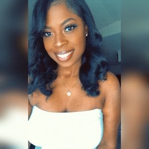 Meet your Posher, Lexi